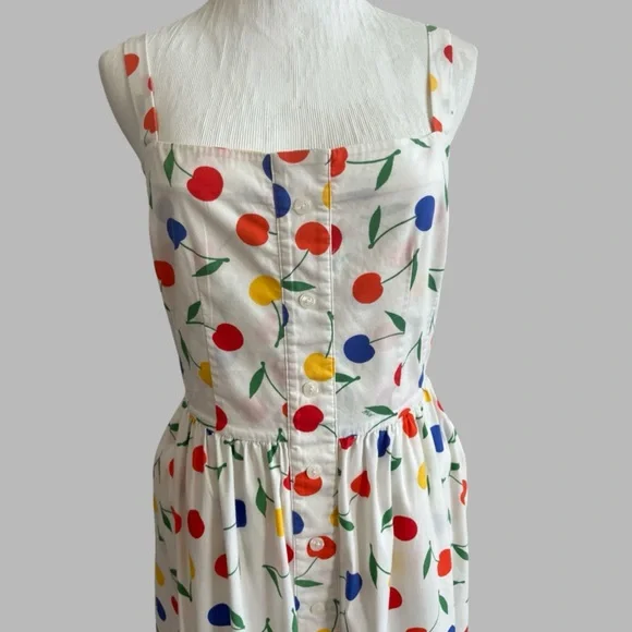 HVN Laura Bow Embellished
Printed Poplin Dress | Size: 8 - Picture 3 of 13